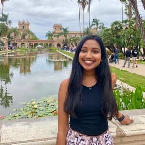 Meet your Posher, Anita